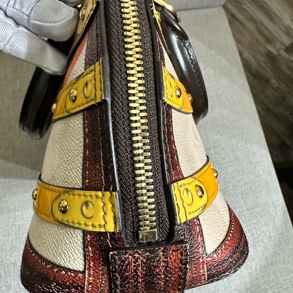 Louis Vuitton Transformed Canvas Time Trunk Alma - Picture 3 of 15